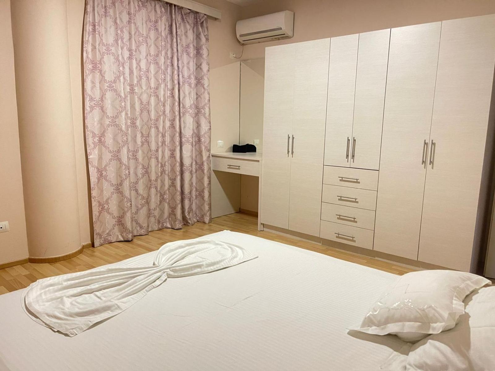 Xhemi'S Apartment Saranda Extérieur photo